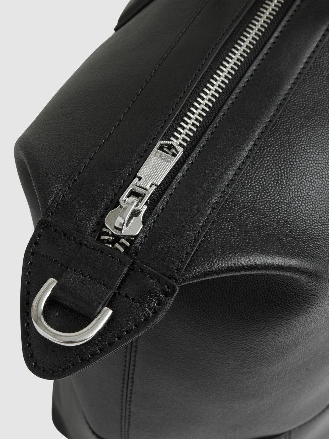 Micro-Grain Leather Holdall Black | Men