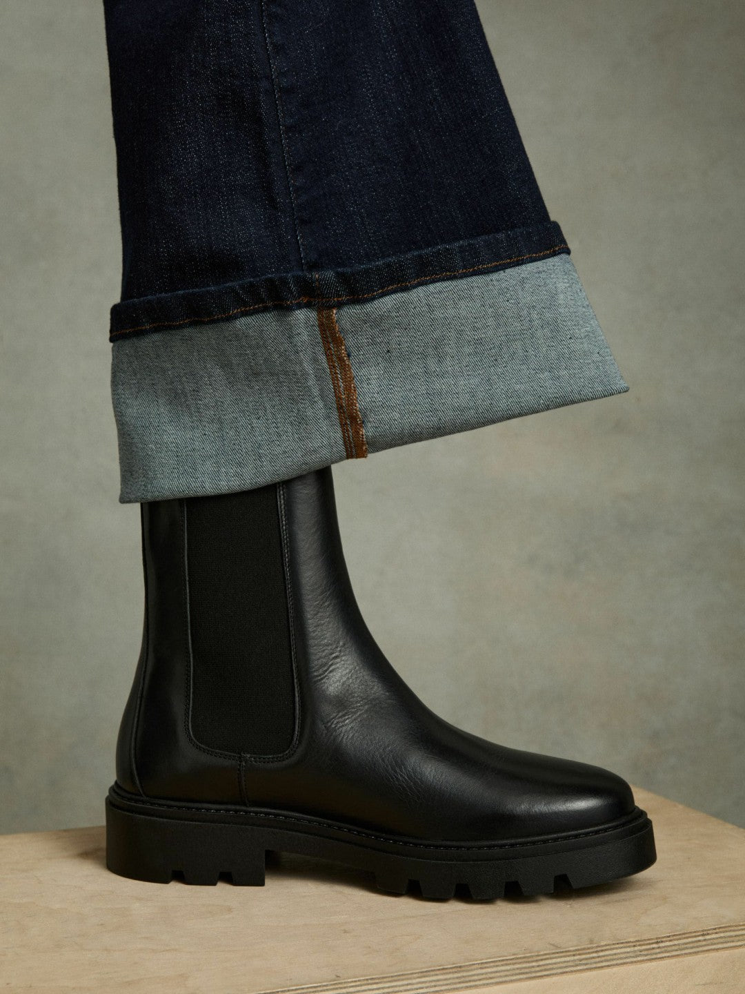 Leather Cleated Sole Chelsea Boots Black | Women