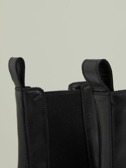Leather Cleated Sole Chelsea Boots Black | Women