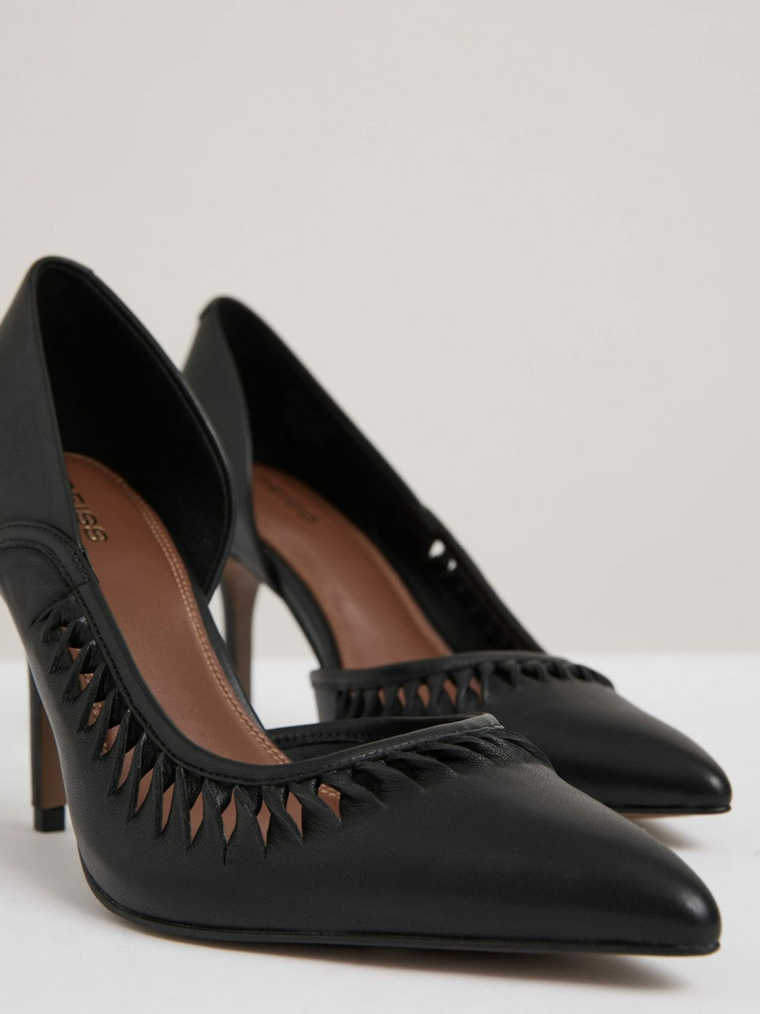 Leather Twist Detail Court Shoes Black | Women