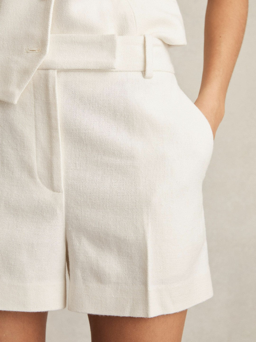 Linen-Blend Tailored Shorts White | Women