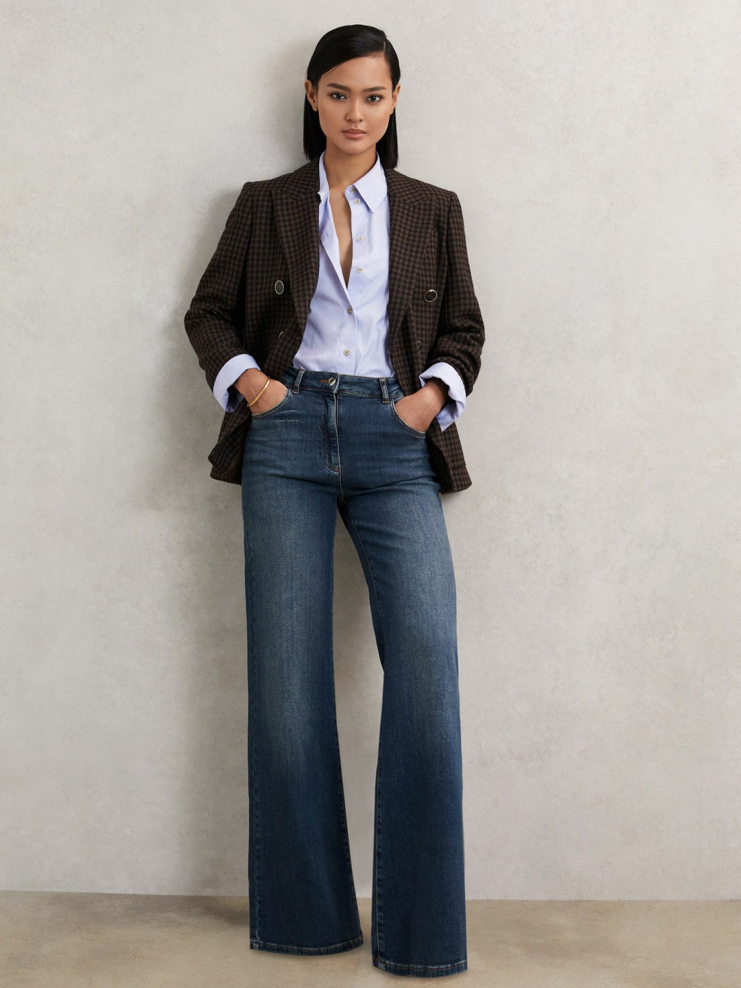 Petite Mid-Rise Flared Jeans Mid Blue | Women