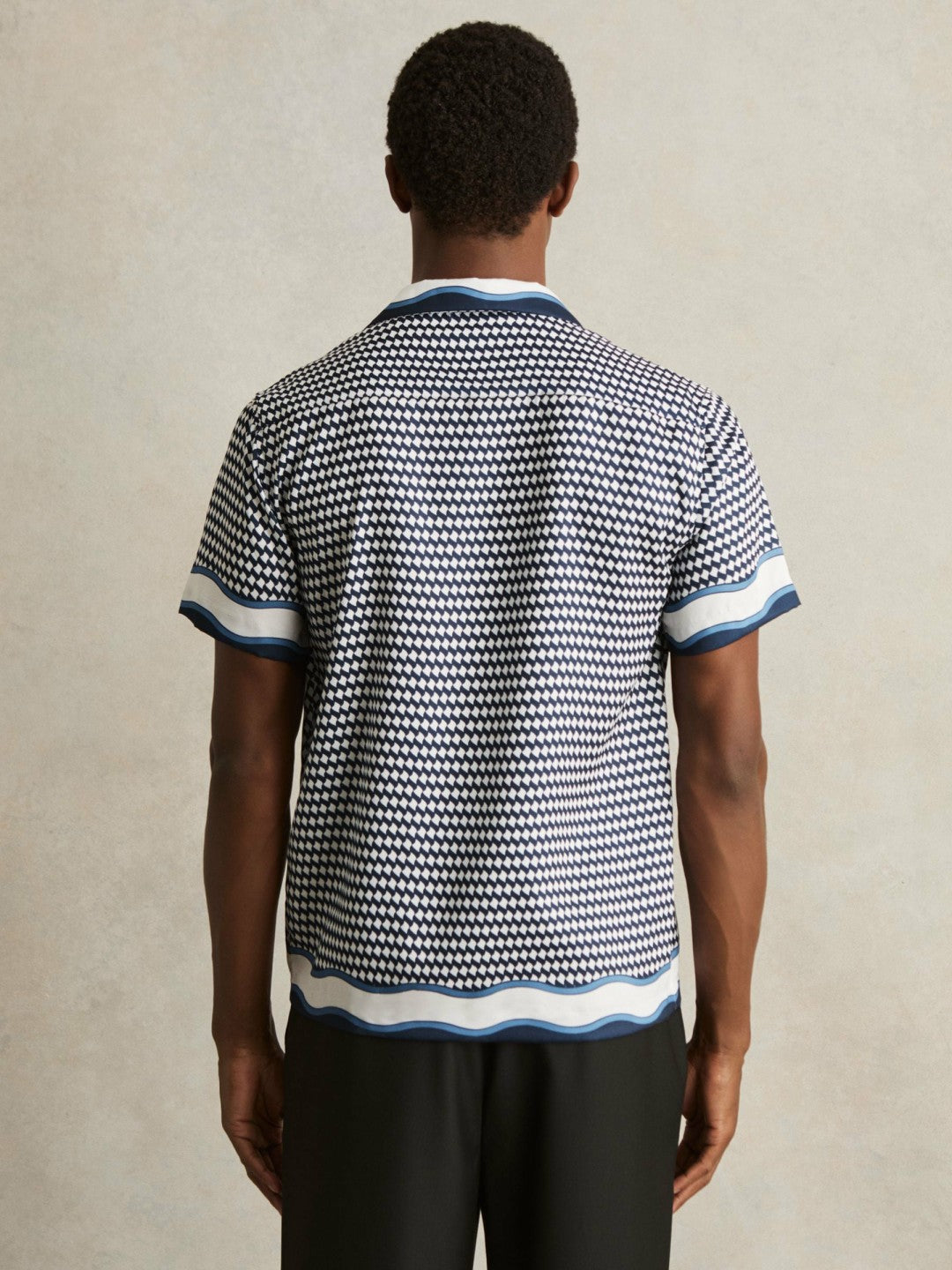 Geometric-Print Cuban-Collar Shirt White/Navy | Men