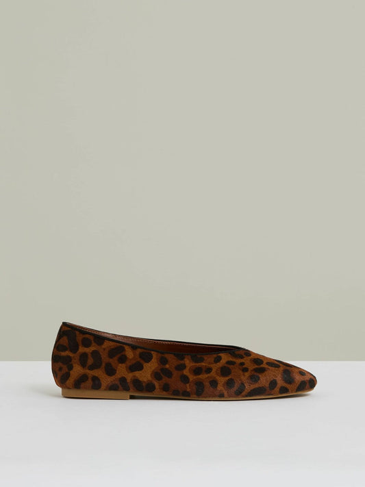 Leather Rounded-Point Toe Ballet Flats Animal | Women