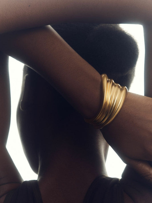 Fluid Sculpted Cuff Gold Tone | Women