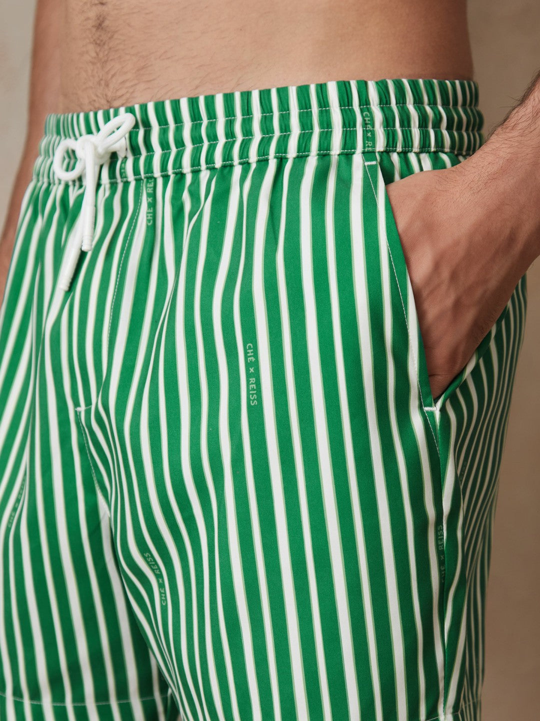 | Ché Stripe Swim Shorts Green/White | Men