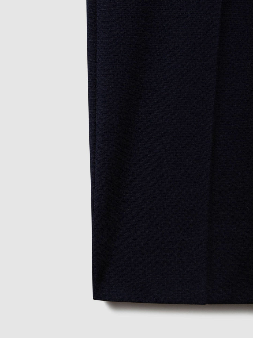 Slim-Fit Internal-Drawstring Trousers Navy | Men