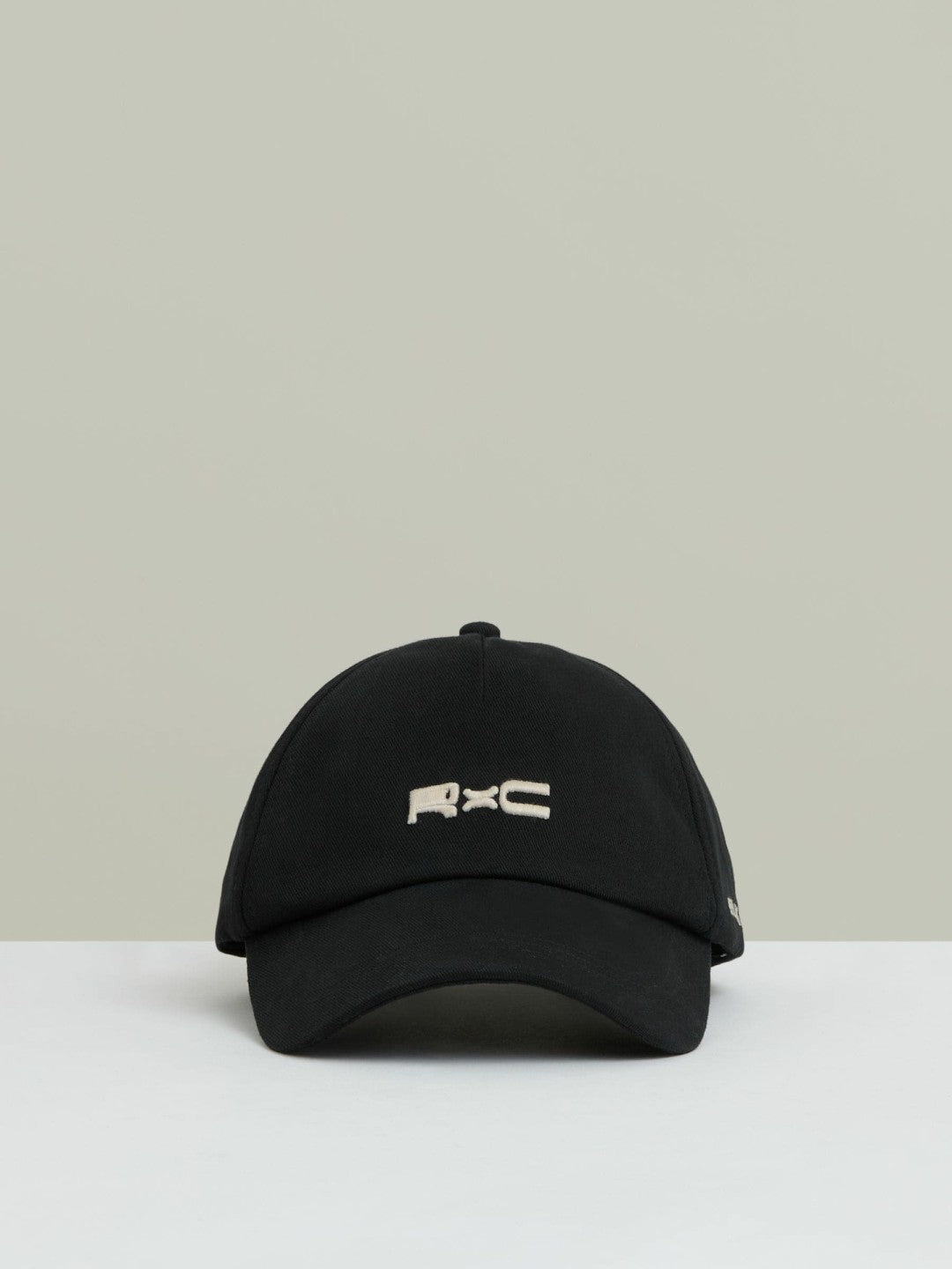 | Ché Logo-Embroidered Cap Black | Men