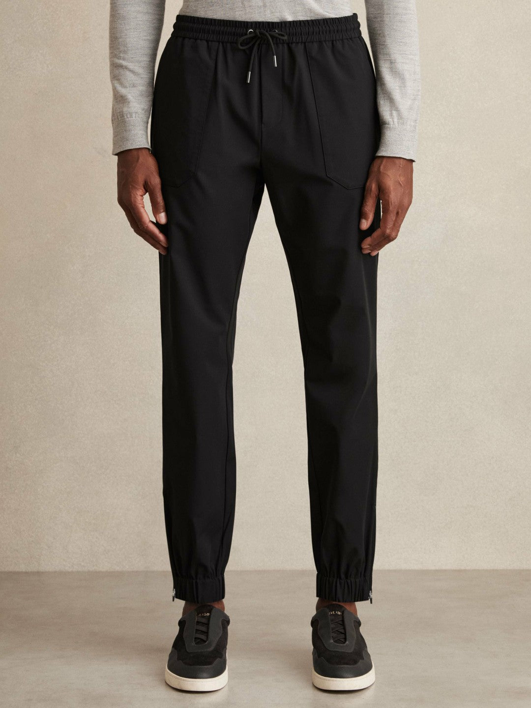 Drawstring Technical Cuffed Trousers Black | Men