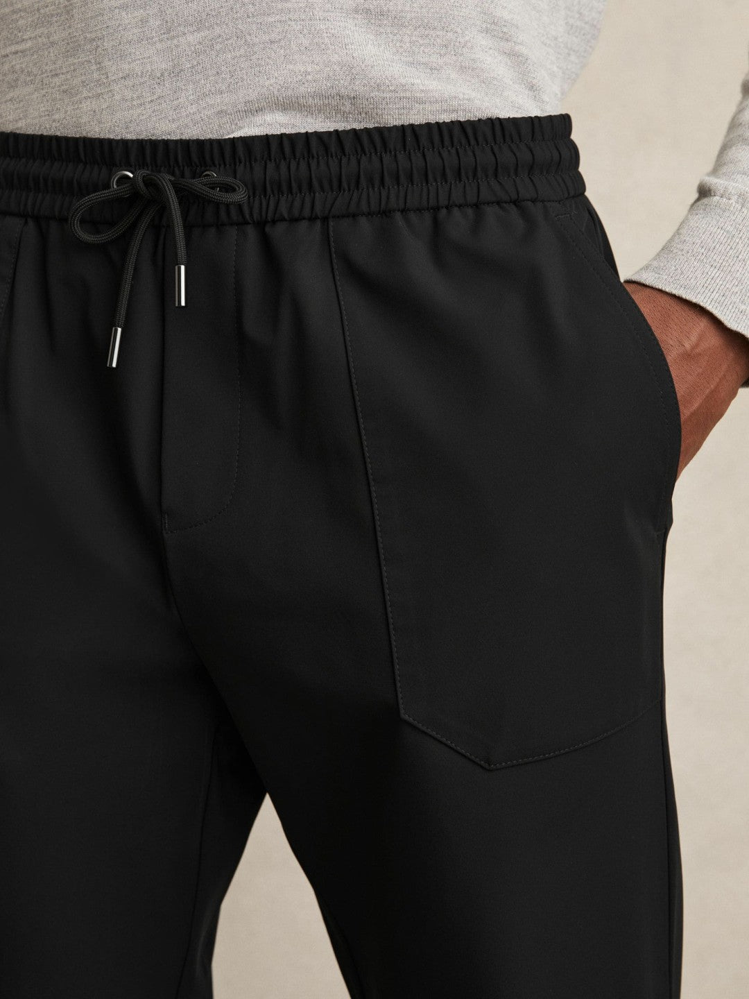 Drawstring Technical Cuffed Trousers Black | Men