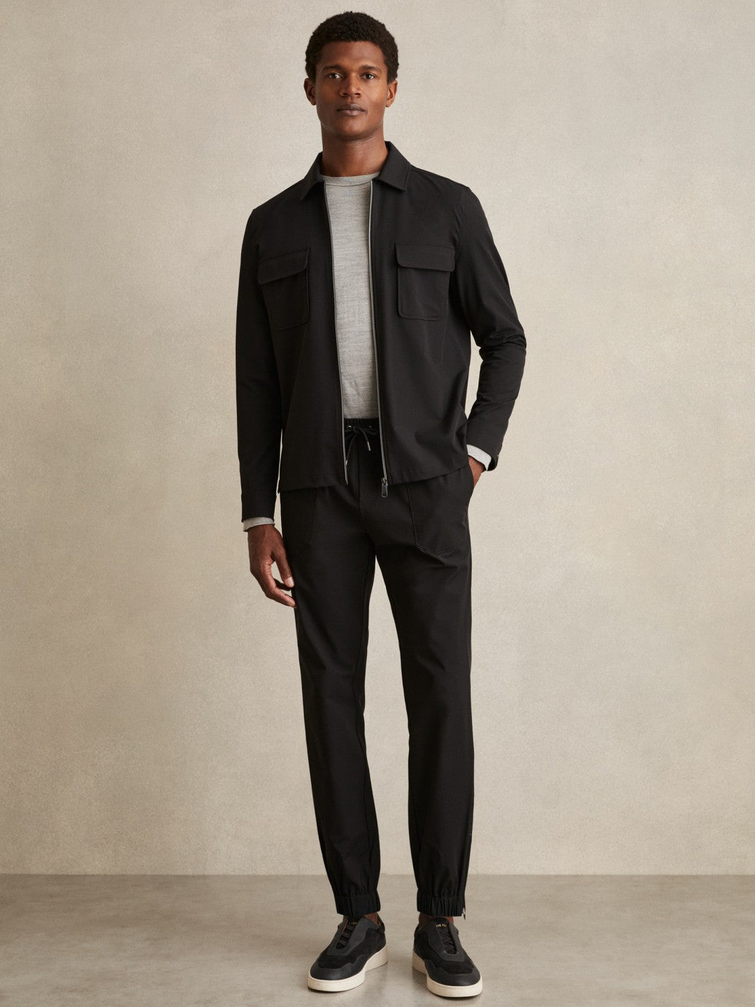 Drawstring Technical Cuffed Trousers Black | Men
