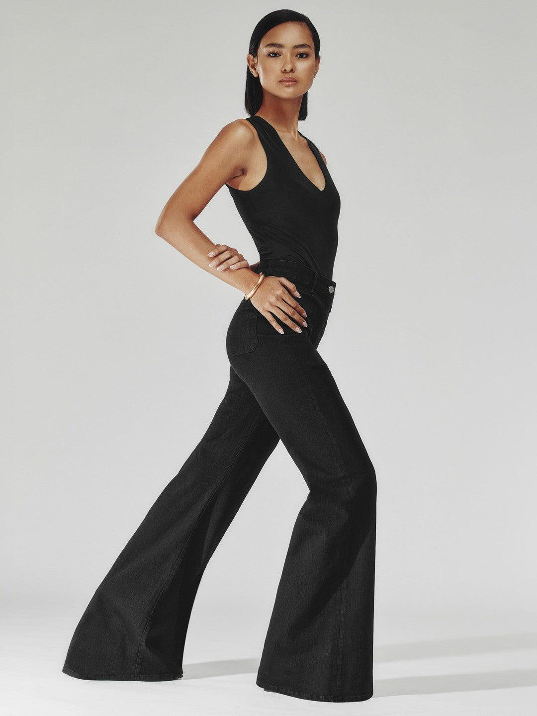 Petite Patch-Pocket Flared Jeans Black | Women