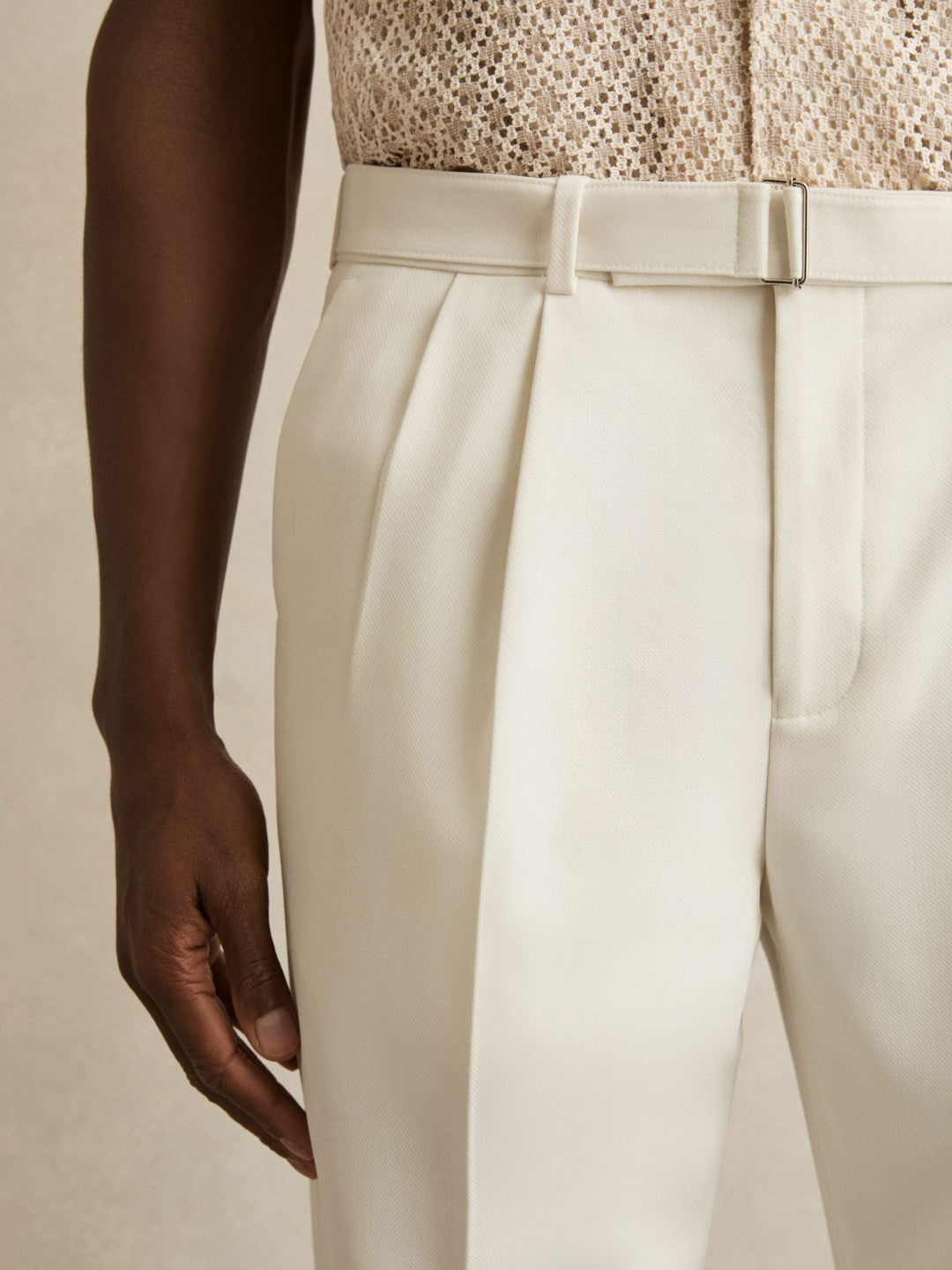 Wool-Blend Belted Pleated Trousers Regular-Fit White | Men