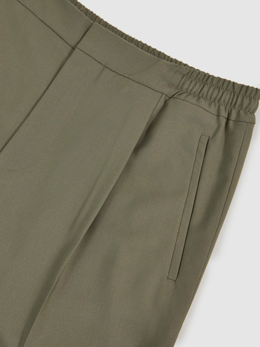 Relaxed-Fit Pleated Tapered Trousers Sage | Men