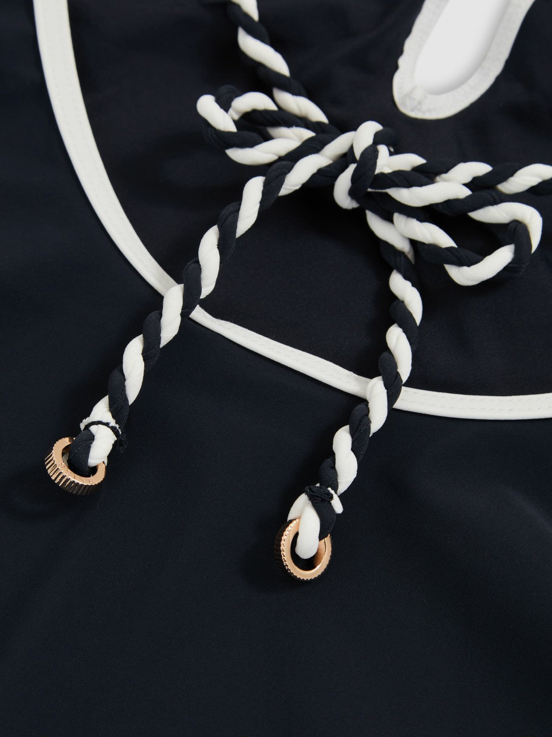 Contrast-Trim Plunge-Neck Swimsuit Navy/White | Women